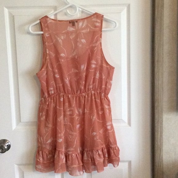 Frilly Top By Lily White - Picture 5 of 10